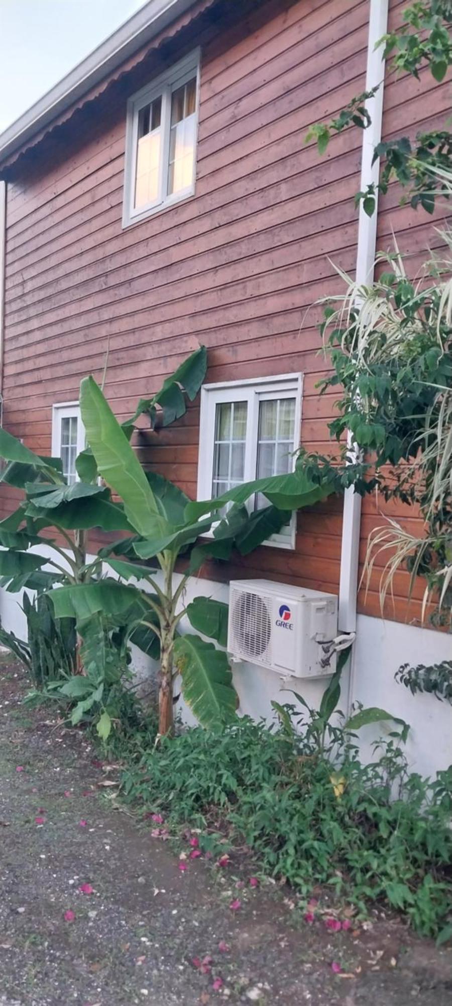 Le Cosy Bungalow De Lili / 5Min De L'Aeroport Лез-Абим Экстерьер фото
